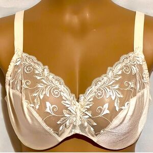 Vintage Soma Bra Unlined Unpadded Ivory Cream Lace Embroidery Leaf 36DD 36 DD